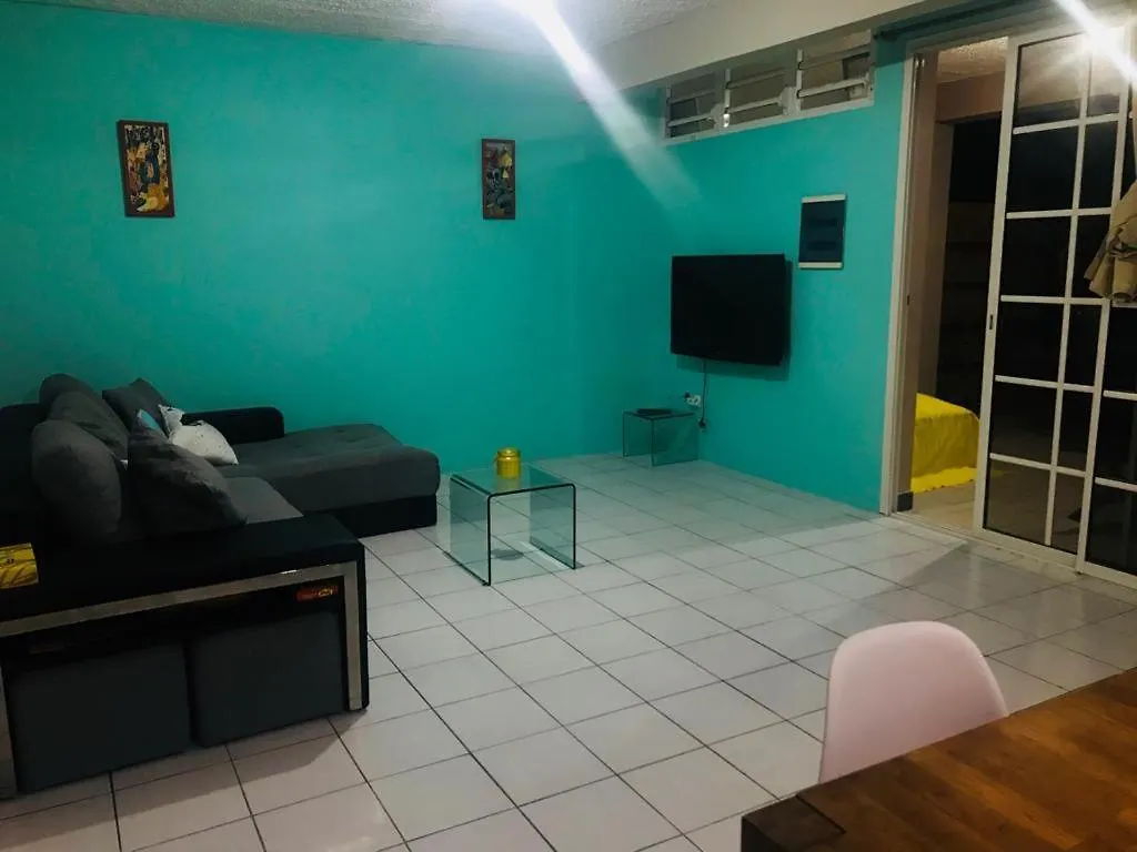 Chirijien Ble Apartment Le Robert